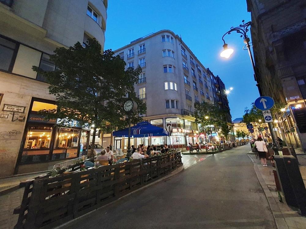 Bonifac Apartman Appartement Boedapest Buitenkant foto